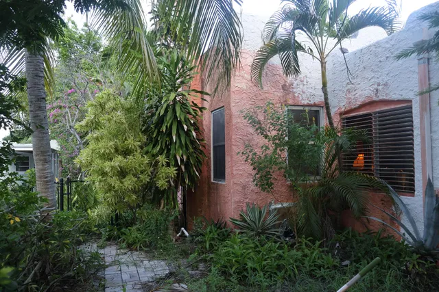 West Palm Beach Residence photo 3