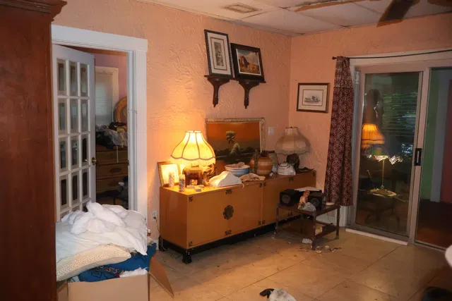 West Palm Beach Residence photo 18