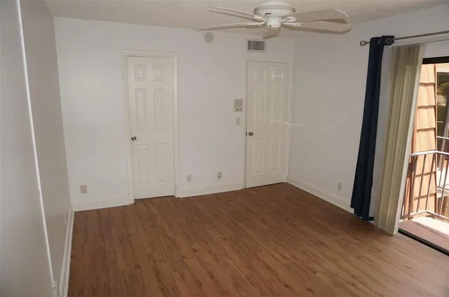 Unit 57-D photo 5