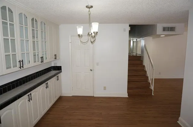 Unit 57-D photo 10