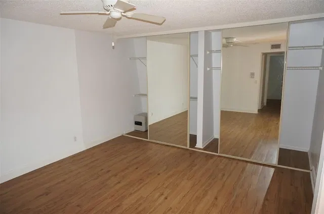 Unit 57-D photo 11