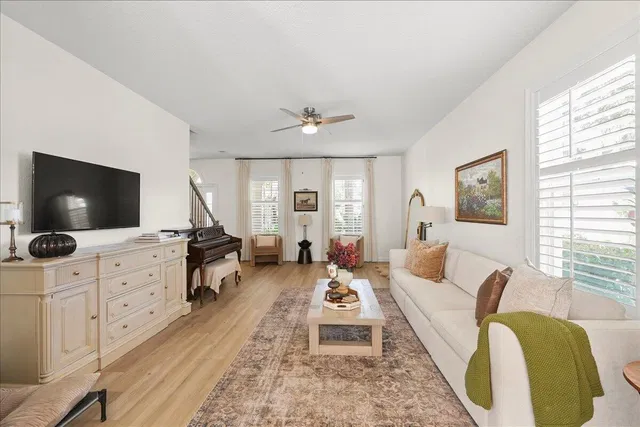 Residence photo 11