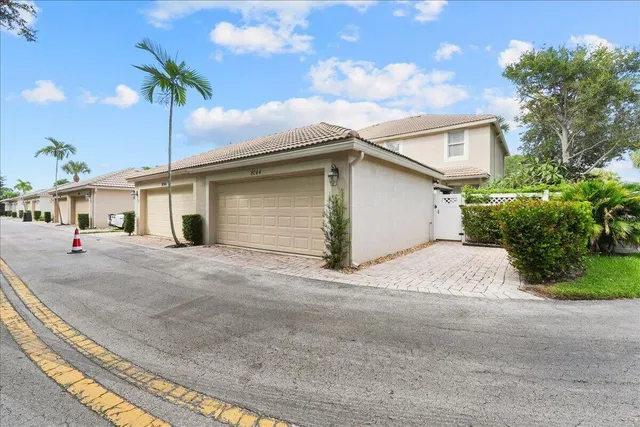 Residence photo 42