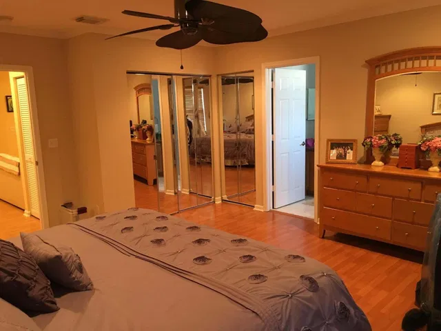 Residence photo 22