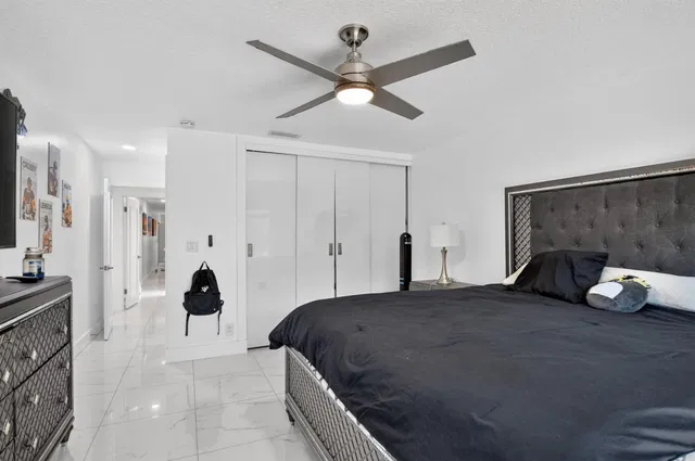 Residence photo 35