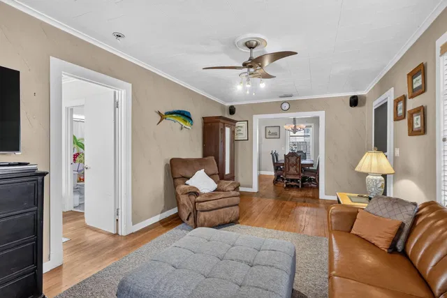Residence photo 6