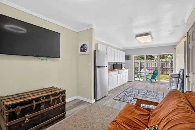Residence photo 17