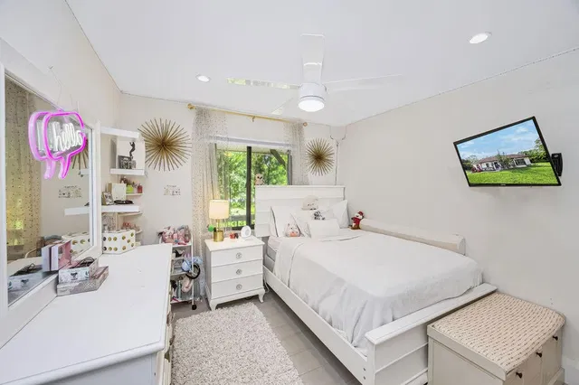 Residence photo 42