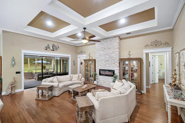 Residence photo 9