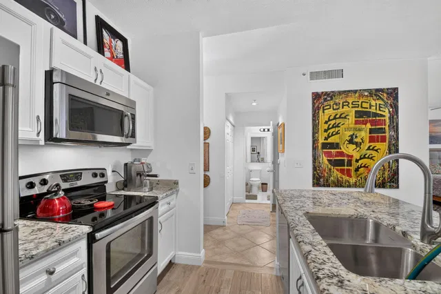 Courtyards in Cityplace Unit 101 photo 6