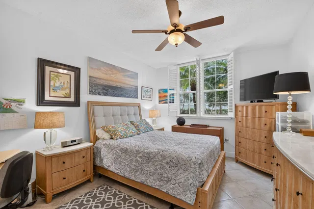 Courtyards in Cityplace Unit 101 photo 17