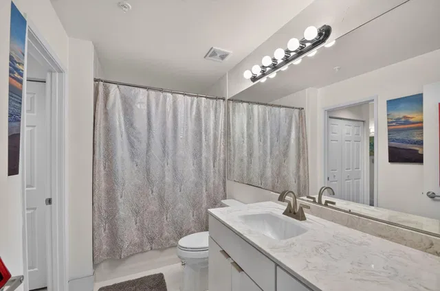 Courtyards in Cityplace Unit 101 photo 18