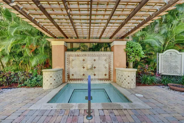 Courtyards in Cityplace Unit 101 photo 35