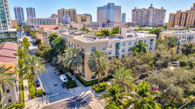 Courtyards in Cityplace Unit 101 photo 48