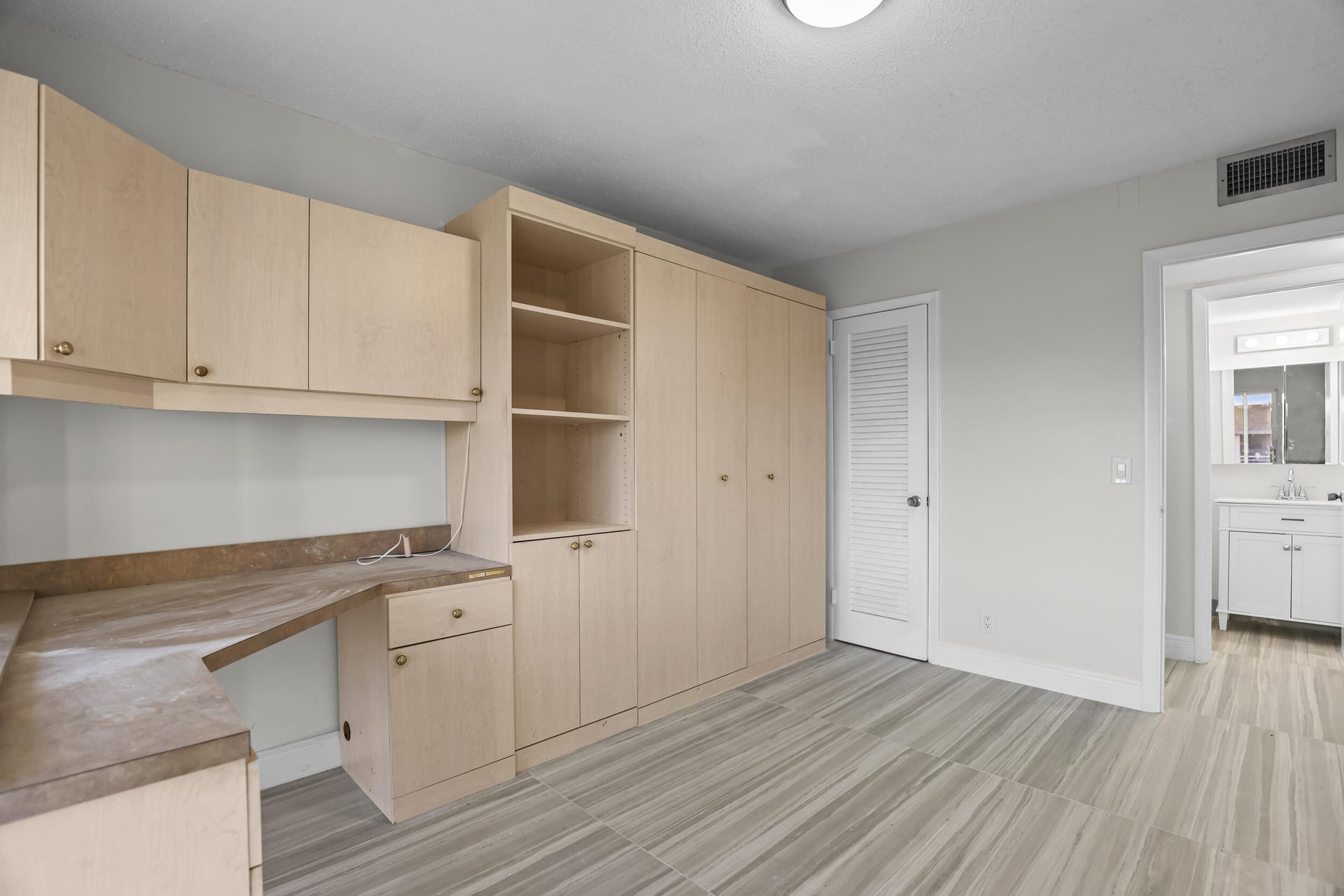  Residence photo 14