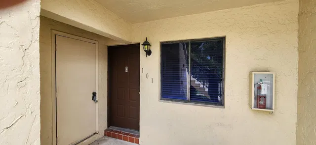  Unit 101 photo 18