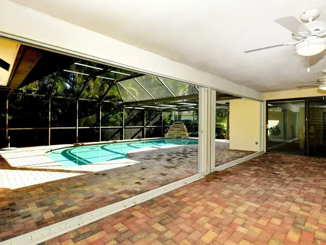 Residence photo 6