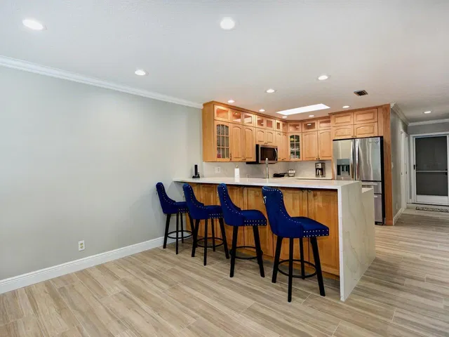 Residence photo 12