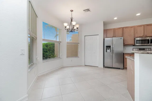  Residence photo 7