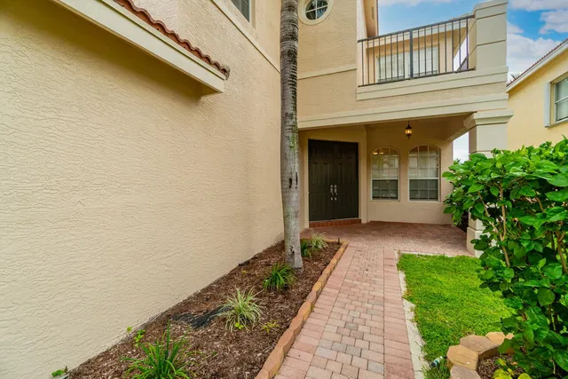  Residence photo 42