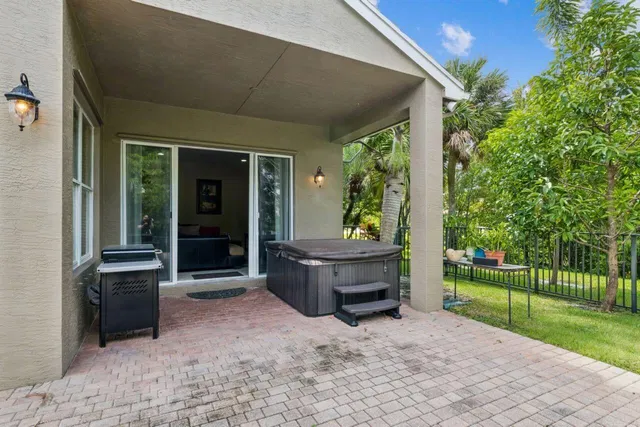  Residence photo 10