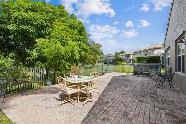  Residence photo 12