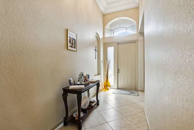  Residence photo 15