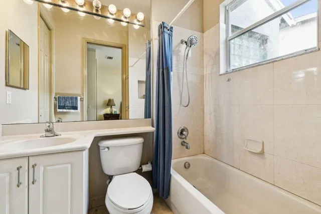  Residence photo 31