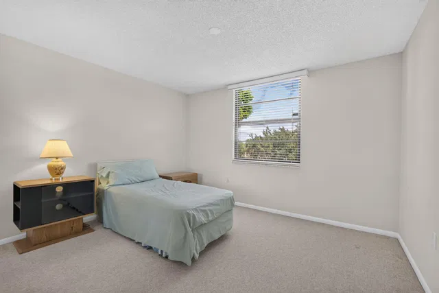 Unit 306 photo 10