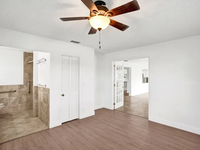Residence photo 11