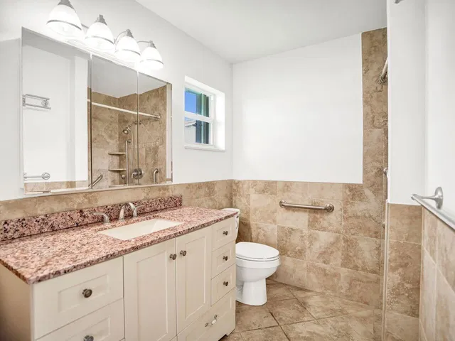 Residence photo 13