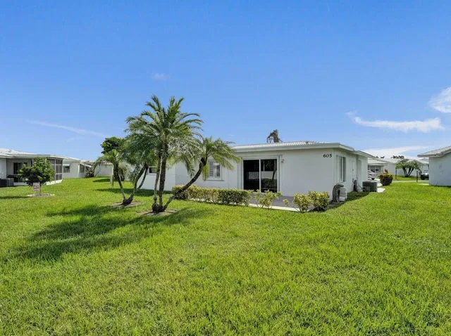 Residence photo 19