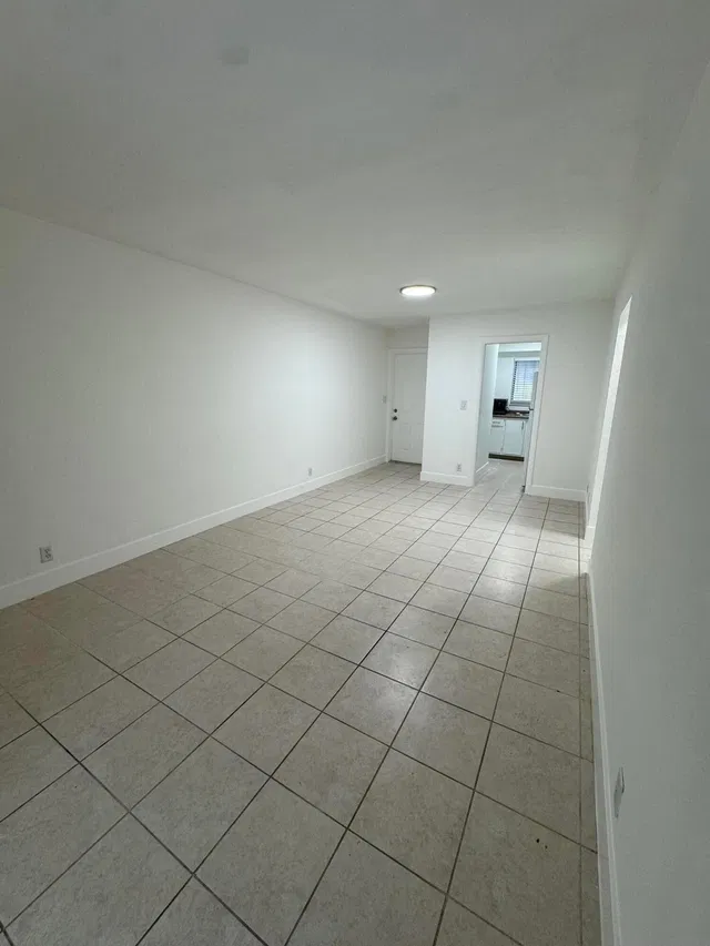 Unit 35 photo 2
