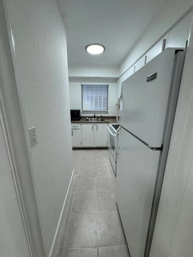 Unit 35 photo 9