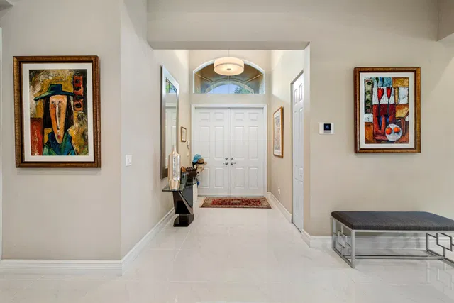 Residence photo 5