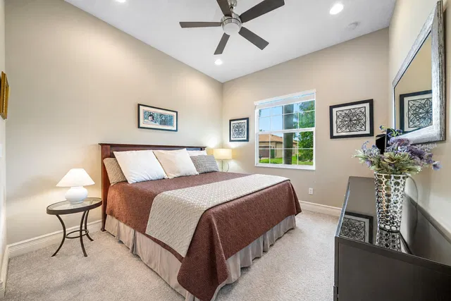 Residence photo 24