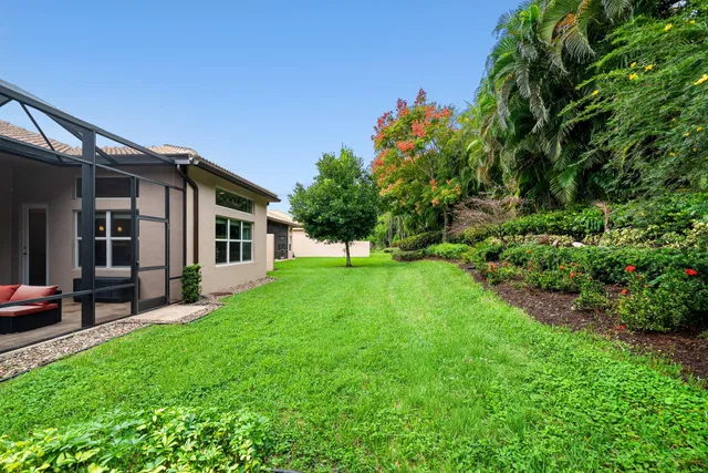 Residence photo 43