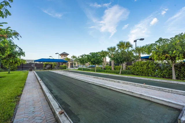 Residence photo 78