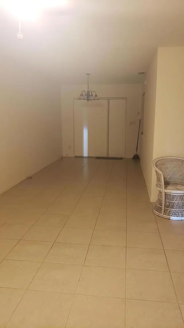 Residence photo 2