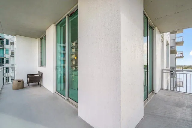 The Edge Unit 805 photo 20