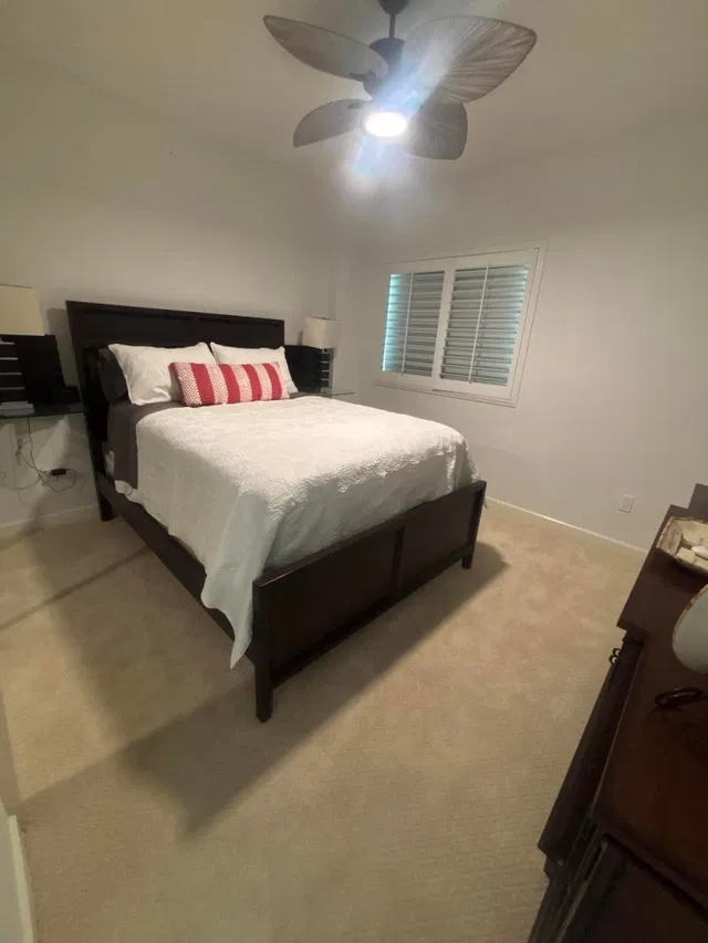  Unit 2006 photo 20