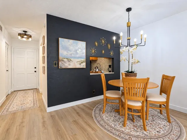  Residence photo 9