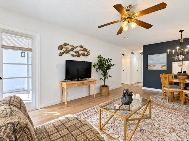  Residence photo 15