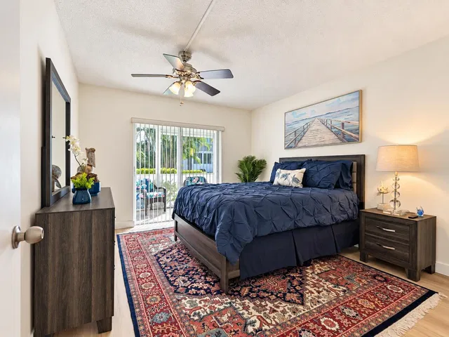  Residence photo 18