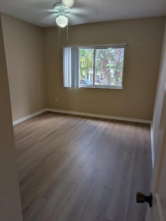Unit 205 photo 14