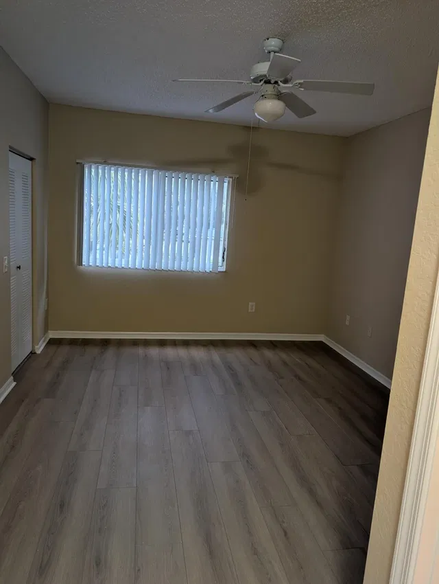 Unit 205 photo 15