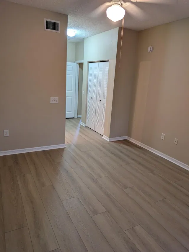 Unit 205 photo 17