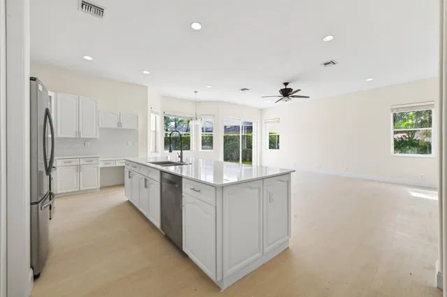  Residence photo 18