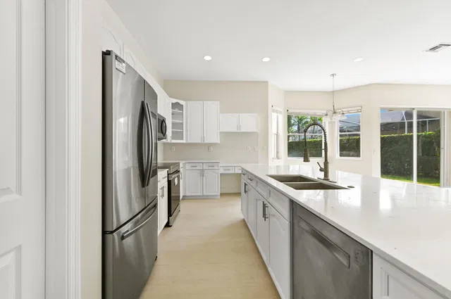  Residence photo 19
