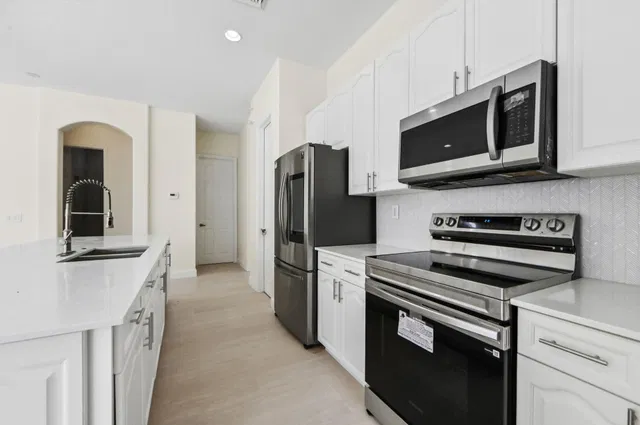  Residence photo 20